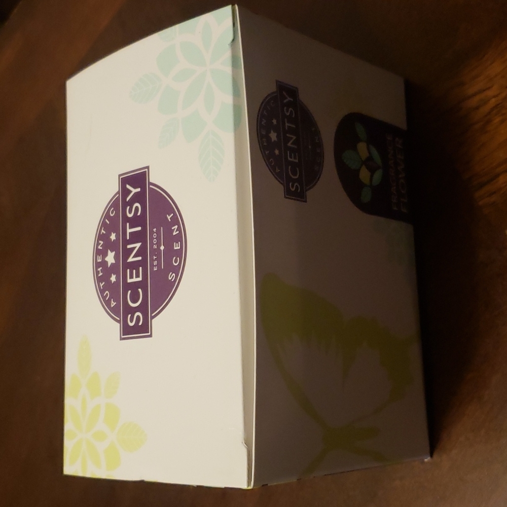 Scentsy Flower